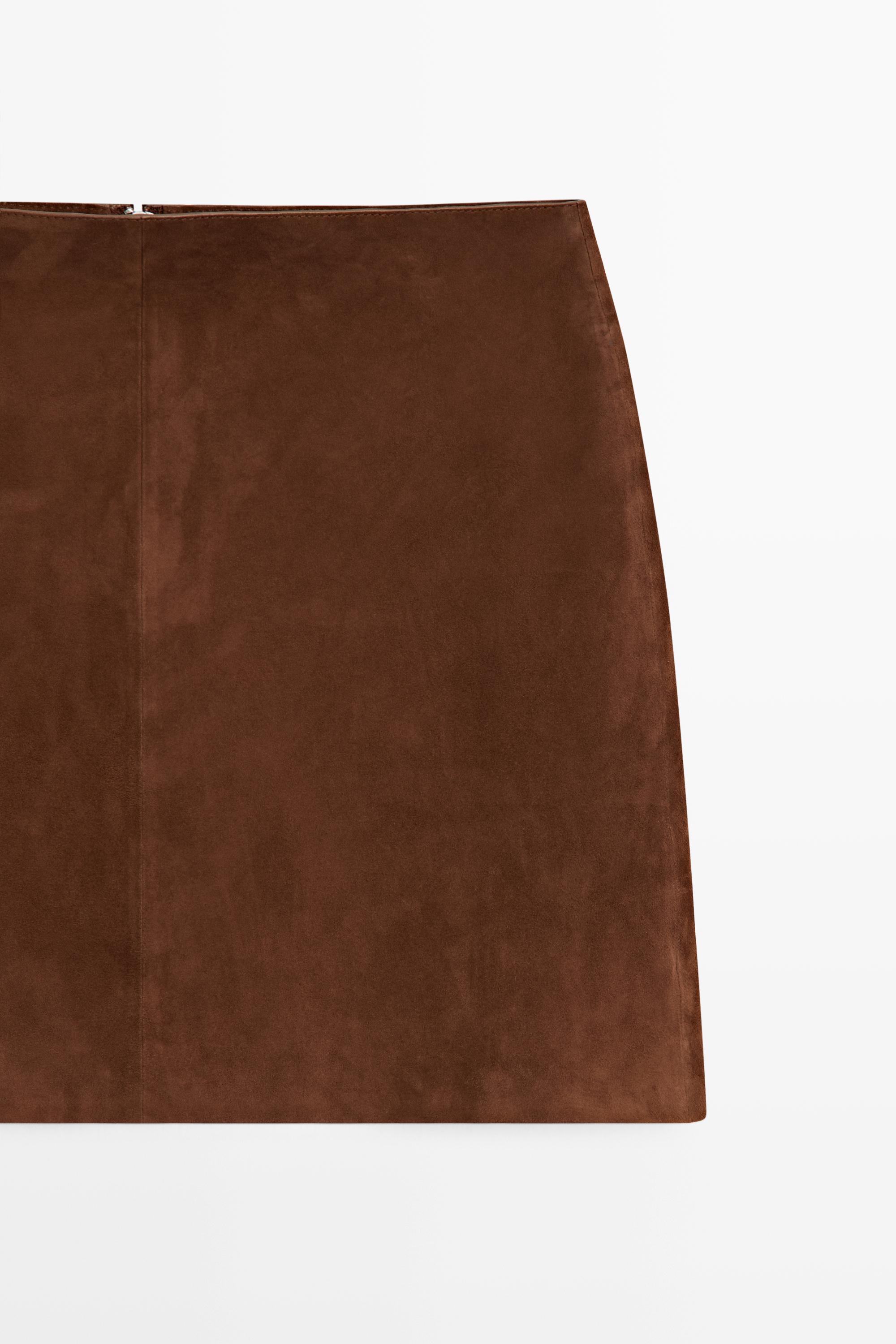 Minijupe en cuir effet daim